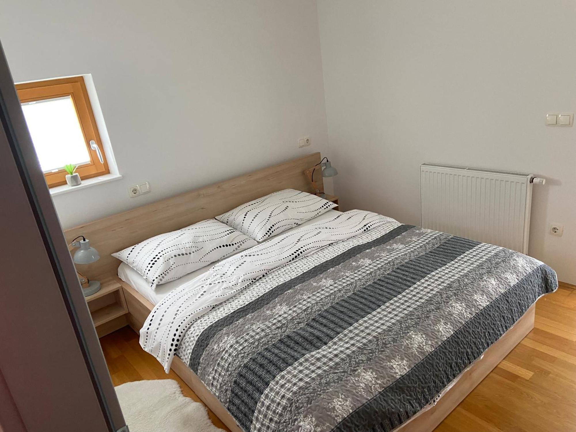 Apartma Pika Мойстрана Екстер'єр фото